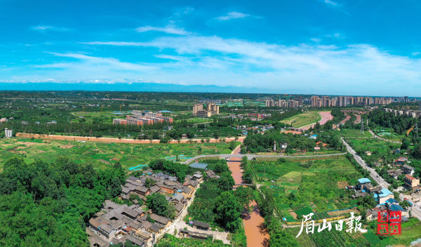 美麗的余家碥景區，煥發出農商文旅體發展的勃勃生機。