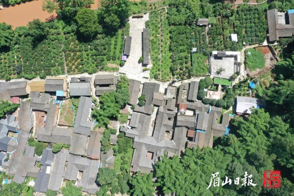余家碥是“活著”的傳統村落。