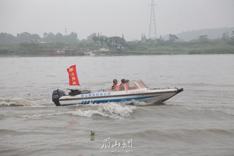 沖鋒舟救援.jpg