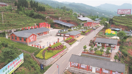 干凈整潔的萬年村。