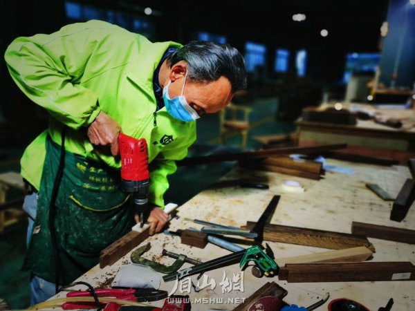 隨著家裝行業(yè)的復(fù)蘇，固邦木業(yè)主營業(yè)務(wù)逐步進(jìn)入正軌。
