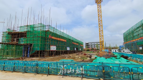 樂凱新材電子材料研發及產業基地項目建設現場。