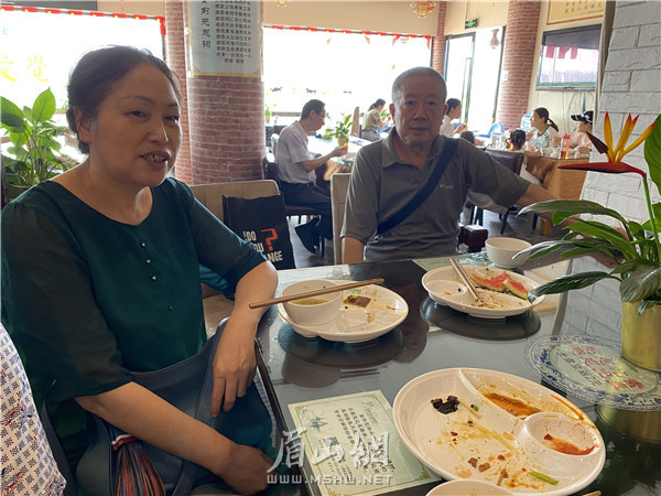 食客自覺(jué)做到光盤(pán)。.jpg