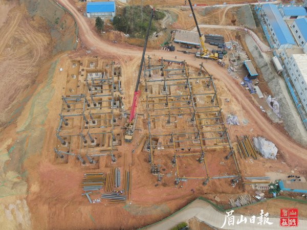  眉山天府新區疾控中心項目施工航拍圖。