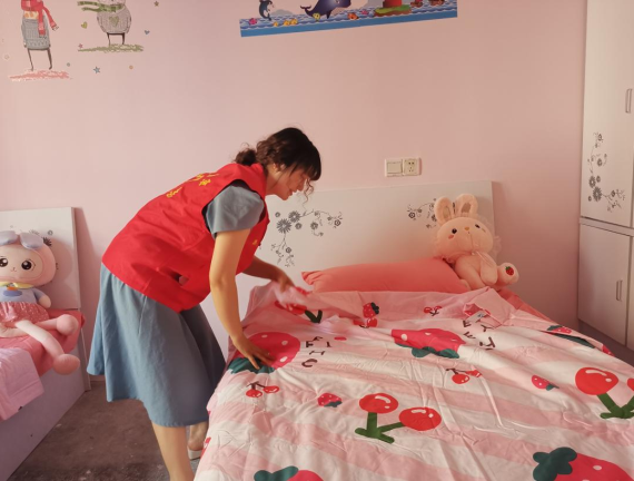 圖為東坡區尚義鎮一對姐妹房間改造后.png