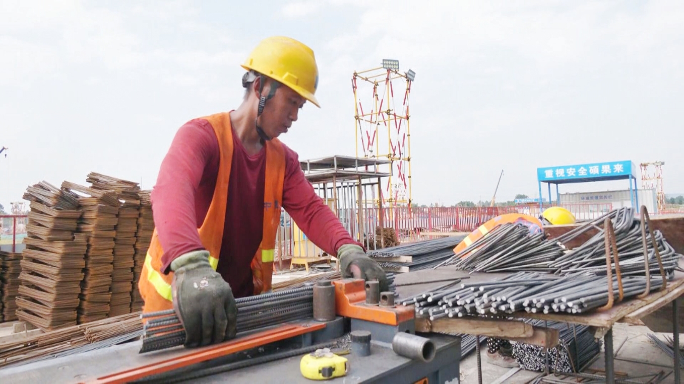 中創(chuàng)新航鋰電正極材料項(xiàng)目建設(shè)現(xiàn)場(chǎng)。