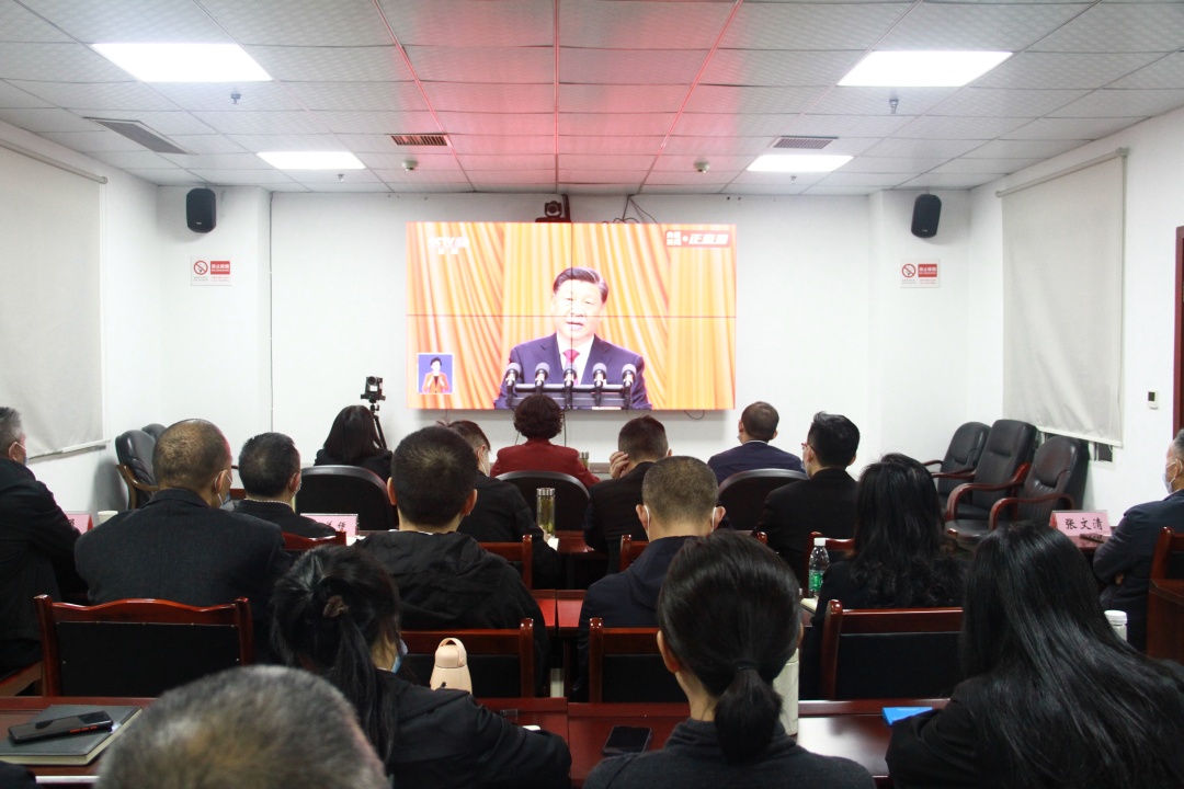 市商務局集中收看。 李幸.jpg