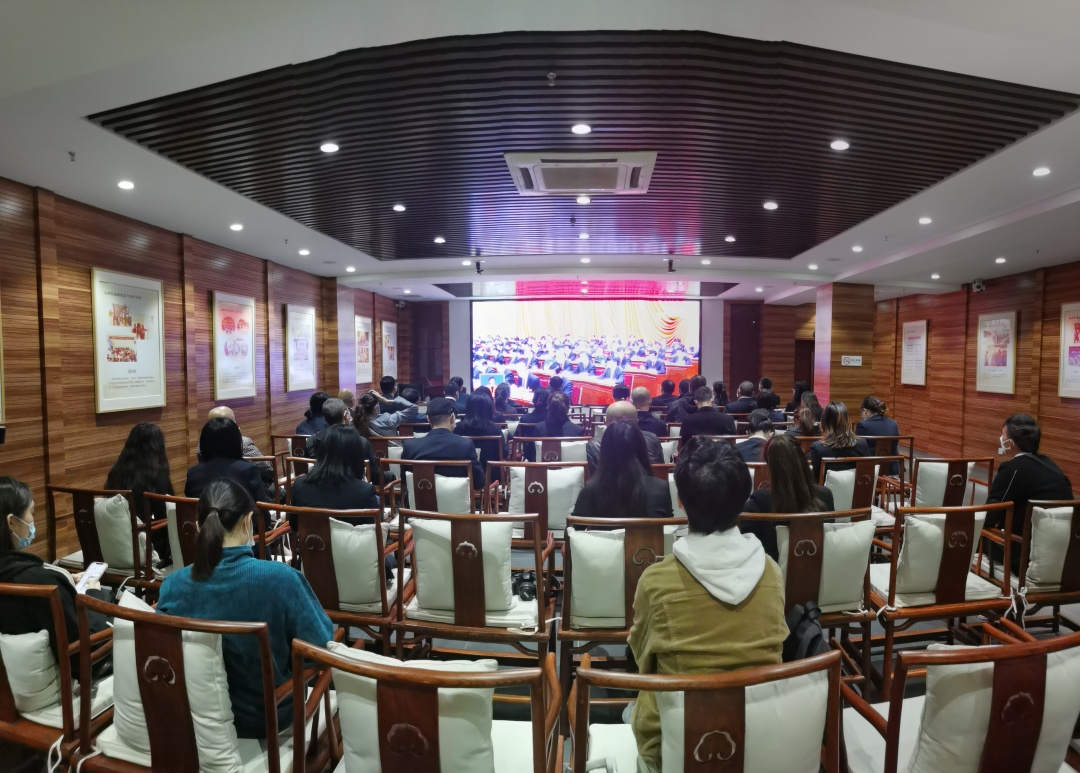 三蘇祠博物館黨員干部集中收看。 李幸.jpg
