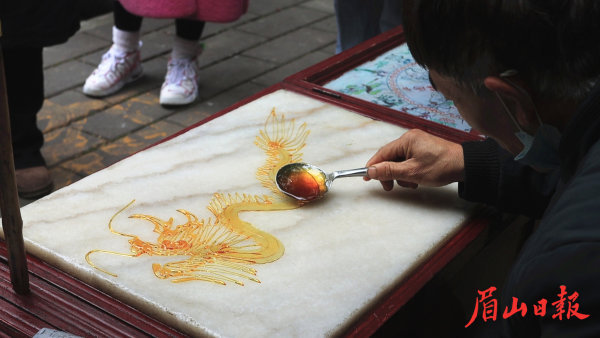  糖畫技藝展示。
