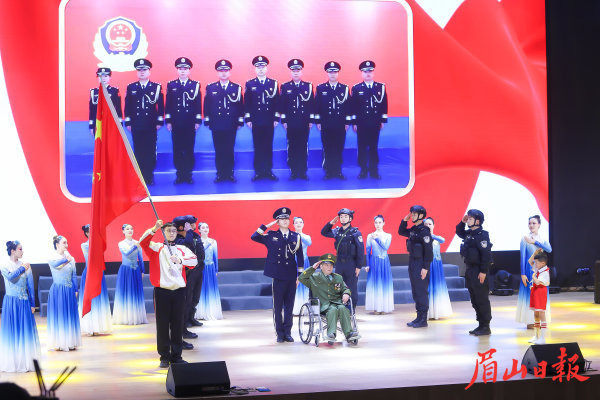  舞蹈《新征程》展現了人民警察為人民的錚錚誓言。